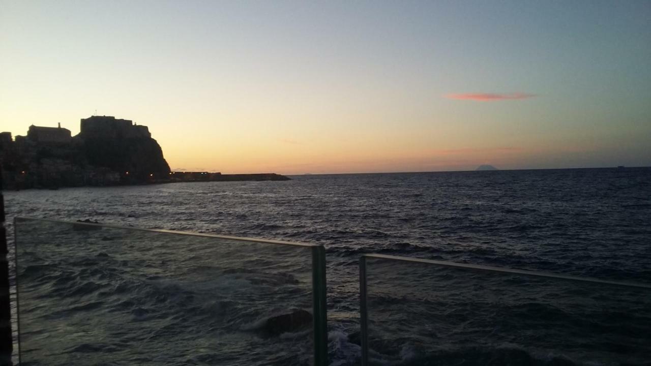 Gabbiano Azzurro Flat Chianalea Lägenhet Scilla Exteriör bild